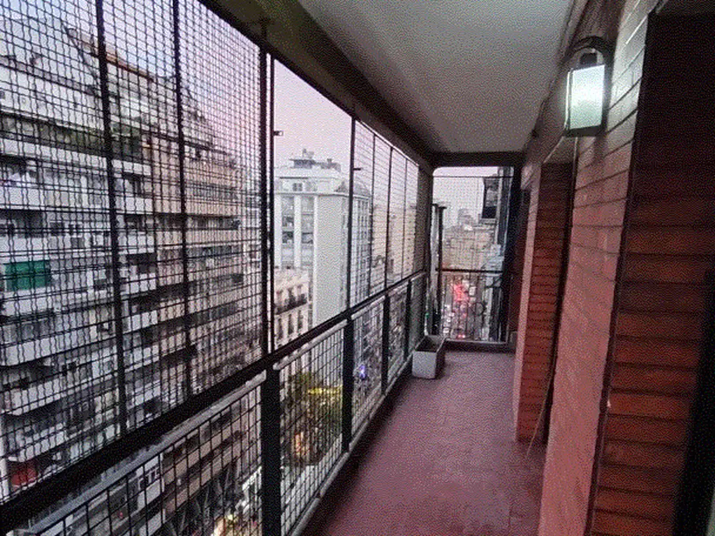 Foto de EXCELENTE DEPARTAMENTO 4 AMB C/DEP A/PROFES ESQ AV CORRIENTES Y, imagen 2
