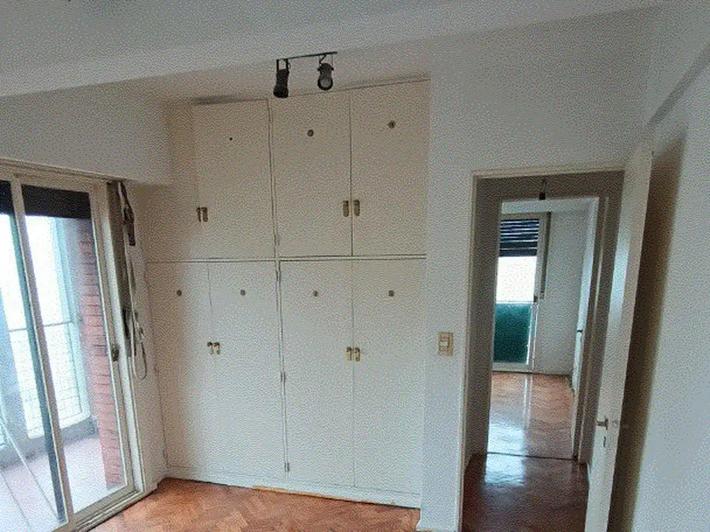 Foto de EXCELENTE DEPARTAMENTO 4 AMB C/DEP A/PROFES ESQ AV CORRIENTES Y, imagen 3