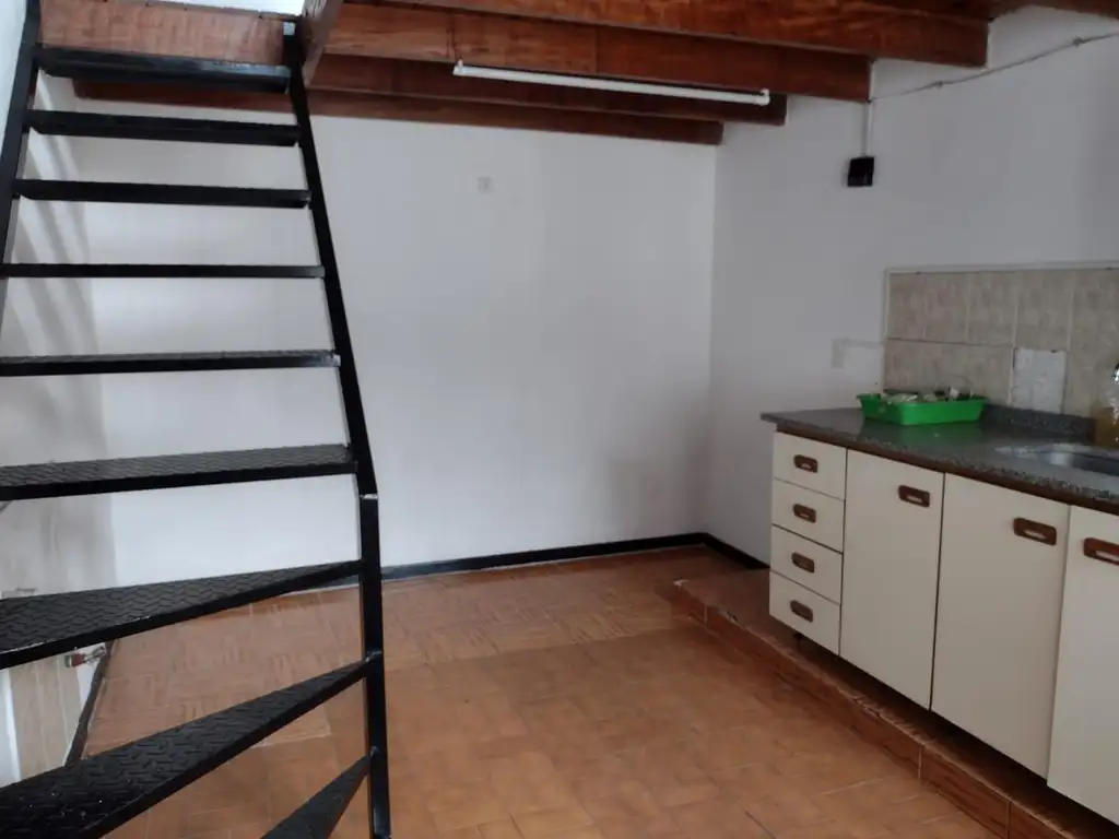 Foto de Departamento en alquiler Moreno centro, imagen 2