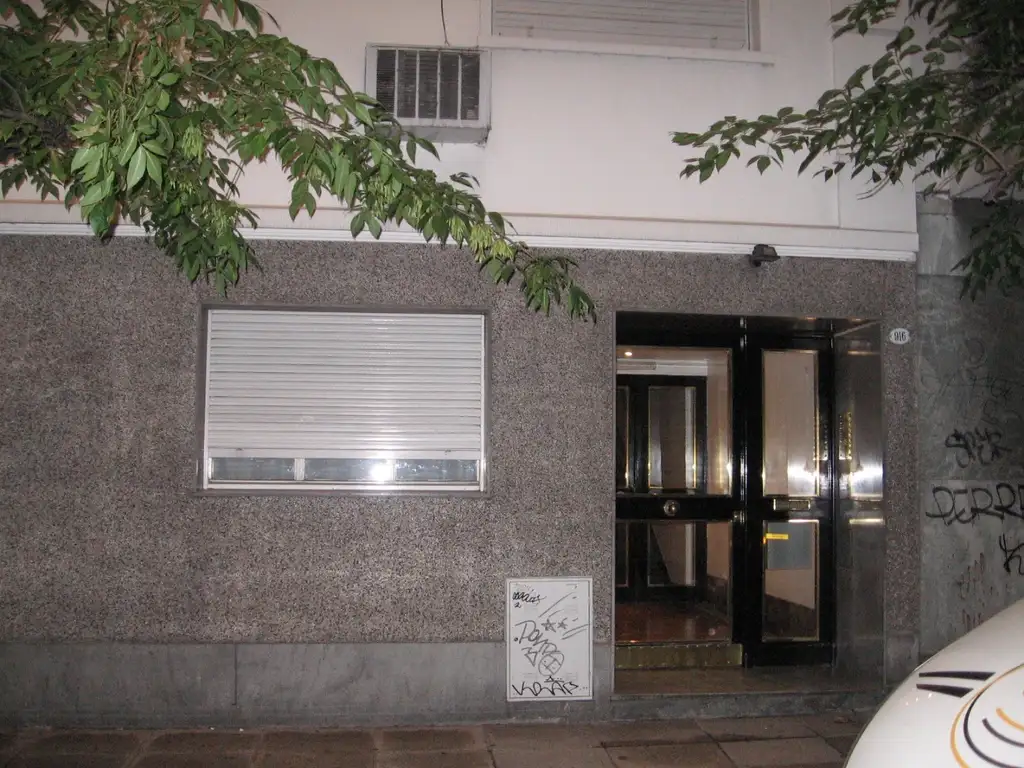 Foto de DEPTO. 2 AMBIENTES - COCINA -SOBRE AVELLANEDA 40 M2. BUEN ESTADO, imagen 2