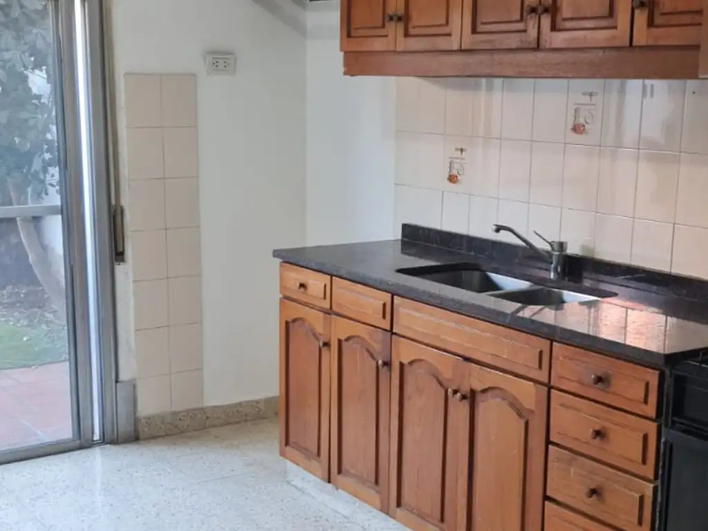 Foto de DEPARTAMENTO 2 AMBIENTES CON PATIO, imagen 2
