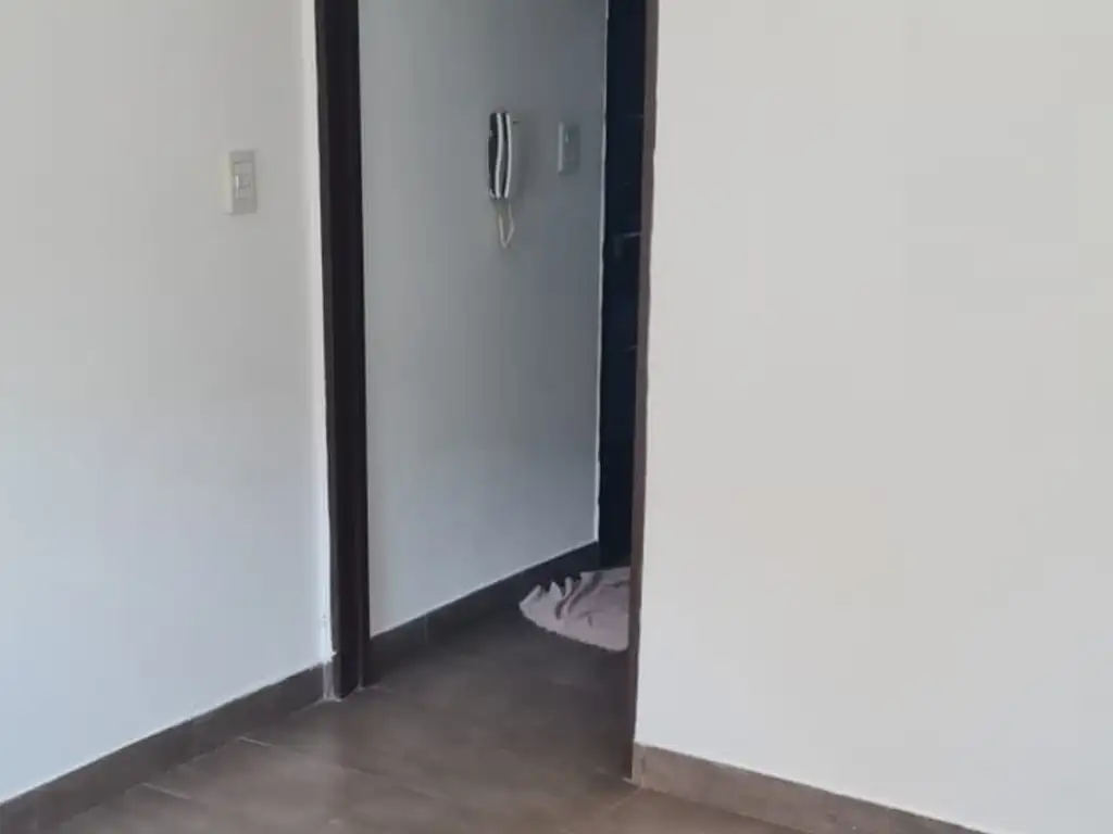 Foto de DEPARTAMENTO 2 AMBIENTES CON PATIO, imagen 1