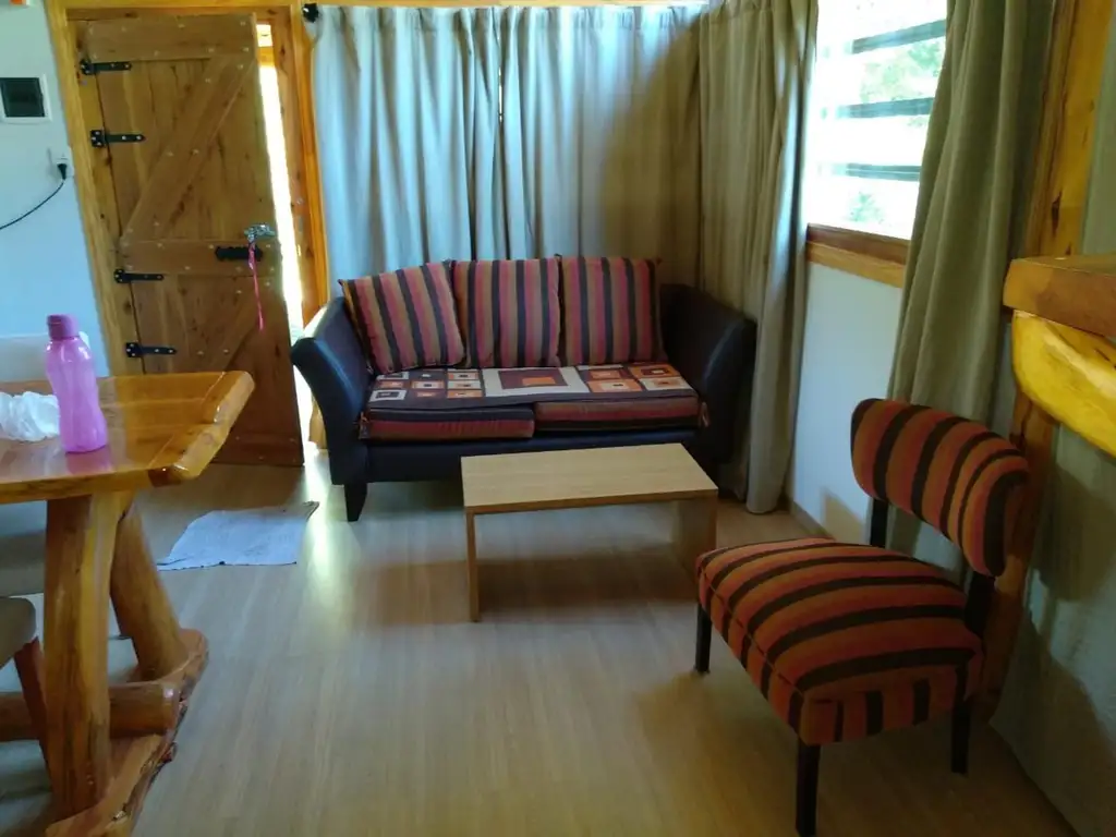 Foto de Venta Cabaña Turística en Epuyen, imagen 1