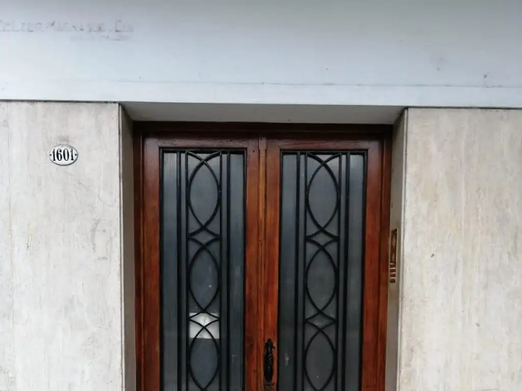 Foto de Impecable departamento de 3 ambientes al frente., imagen 2