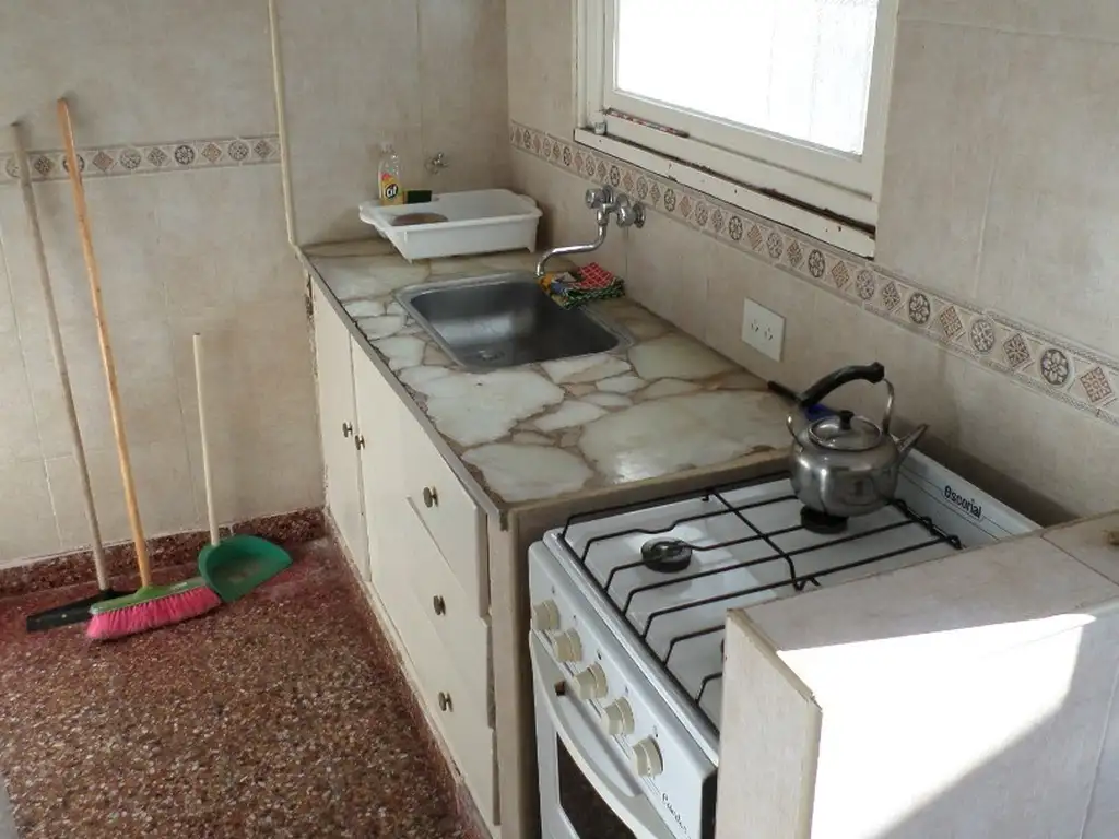 Foto de CHALET DE 5 AMBIENTES EN PUNTA MOGOTES A 1 CUADRA DEL MAR!, imagen 3