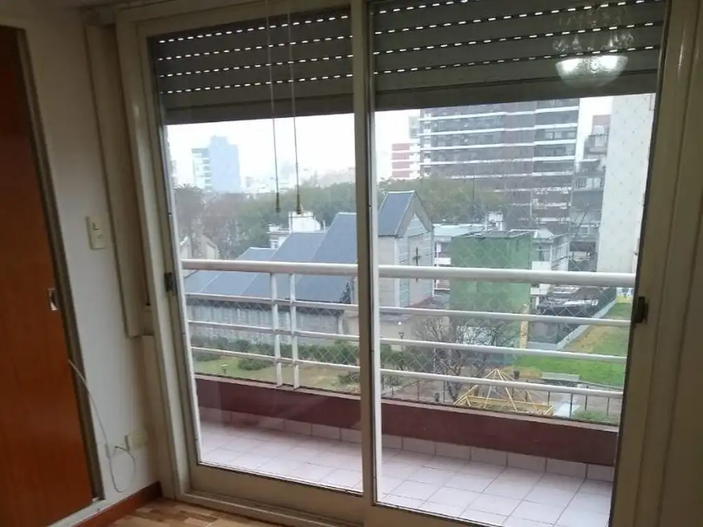 Foto de S. MARTIN CENTRO SEMIPISO 3 AMB. C/BALCÓN CORRIDO AL FTE., imagen 3