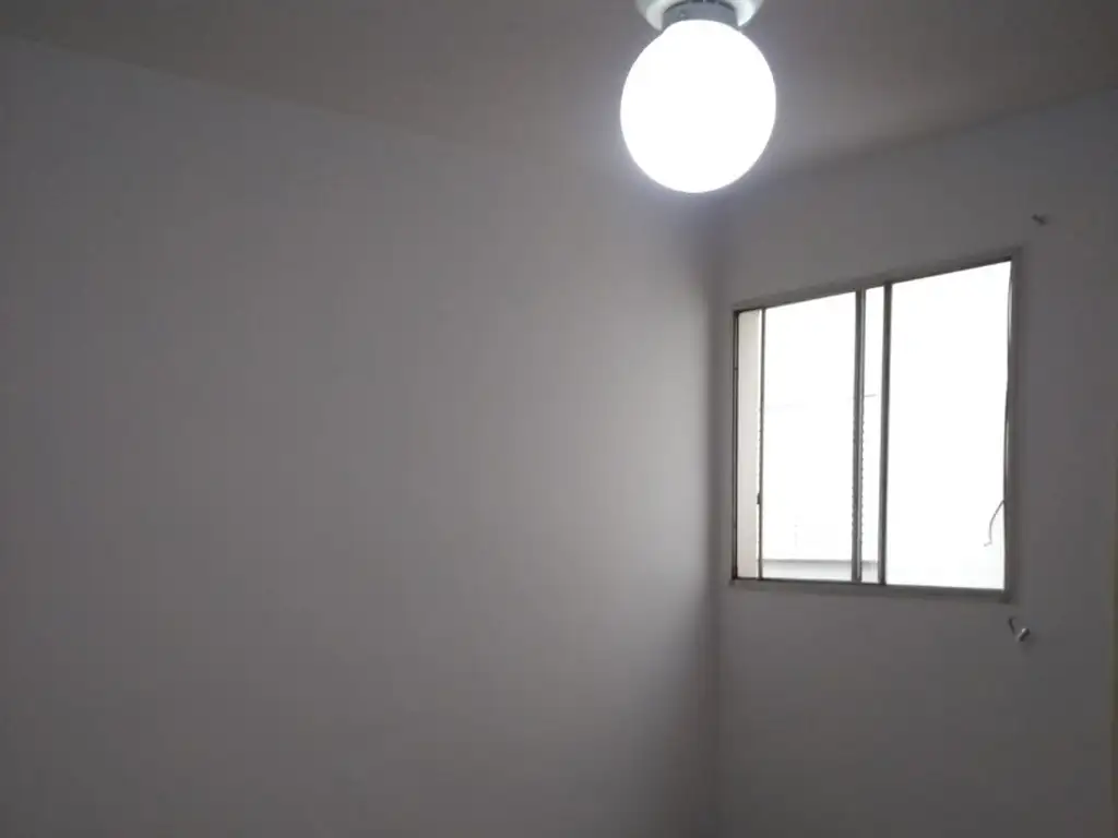 Foto de DEPARTAMENTO DE 2 AMBIENTES AMPLIOS EN FLORESTA, imagen 1