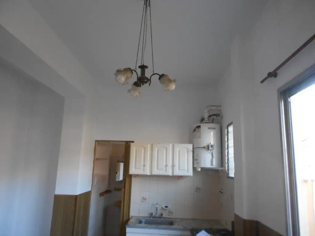 Foto de Dos ambientes amplios y comodos con patio y jardin- Accesos proximos a, imagen 5