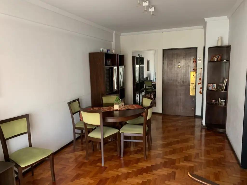 Foto de 4 AMBIENTES EN Villa Pueyrredon muy Luminoso con Cochera y Baulera, imagen 3