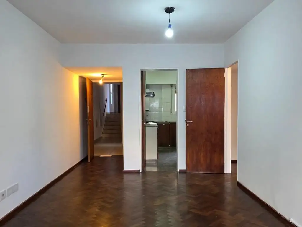 Foto de DEPARTAMENTO DOS DORMITORIOS EN BV. OROÑO, imagen 4