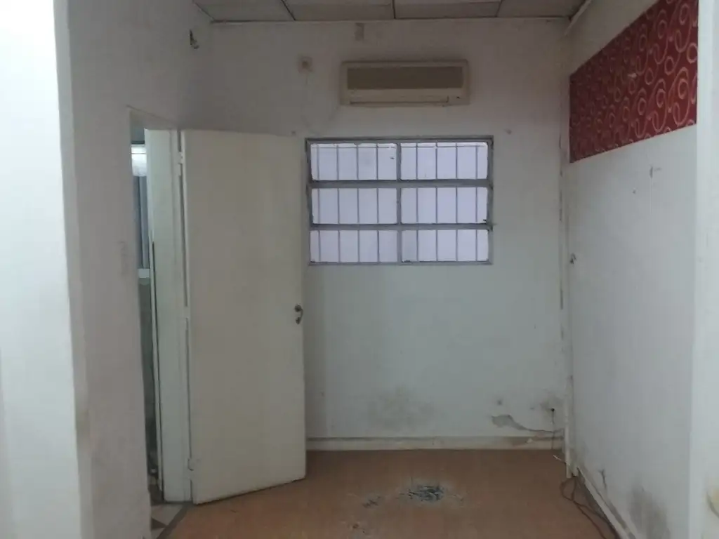 Foto de colegiales hermosa casa de 221m2, en una planta con patio y dos baños, imagen 5
