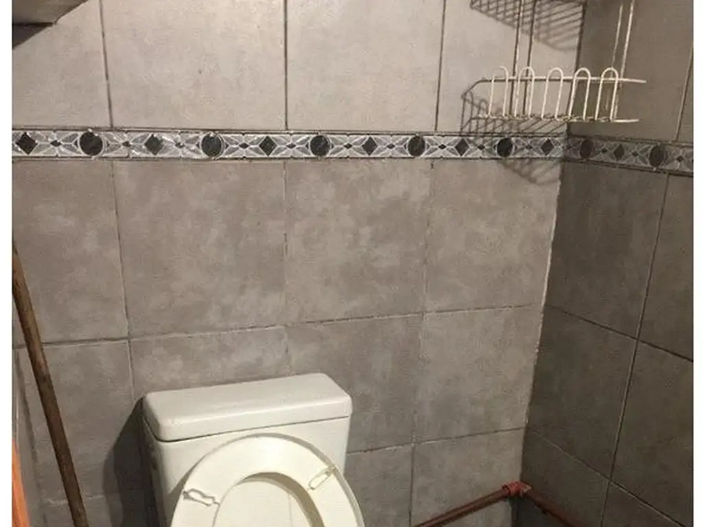 Foto de OPORTUNIDAD!!! LOCAL/ CASA 280m2 totales. MAS, ESPACIO AEREO PROPIO!!, imagen 2