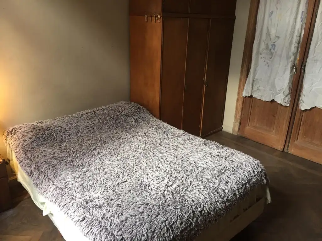 Foto de OPORTUNIDAD ALMAGRO!!! SIN COMISION!! CASONA 300m2. $2.000.000, imagen 3