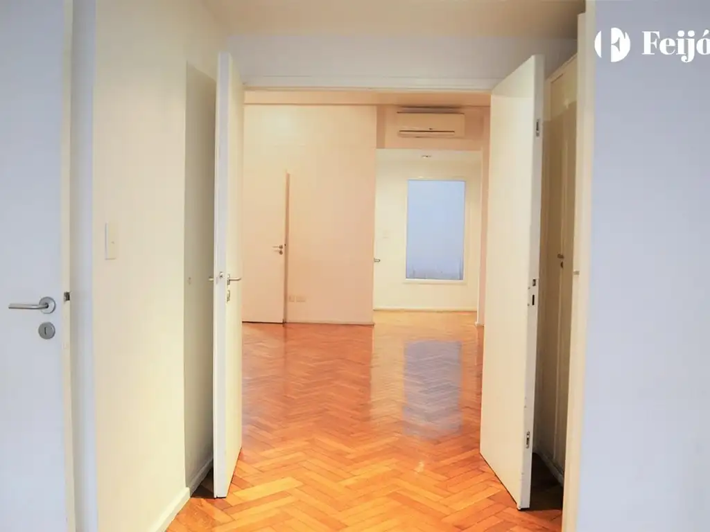 Foto de ALQUILER | Excelente semipiso, 4 amb. al frente en Recoleta, imagen 3
