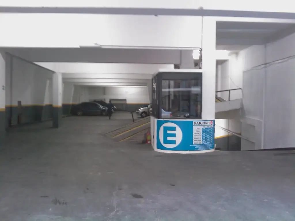 Foto de Galpon 3 plantas sobre lote propio a metros de Av. Rivadavia lote 15 x, imagen 2