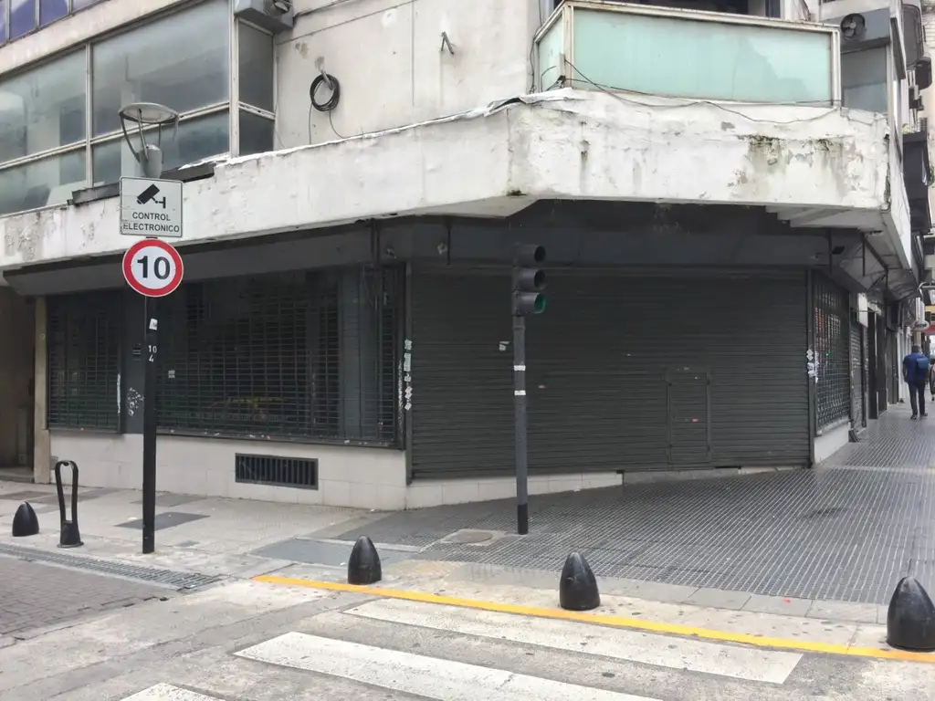 Foto de AV. CORRIENTE Y ESMERALDA - UNICA ESQUINA - EXCELENTE LOCAL en 3, imagen 3
