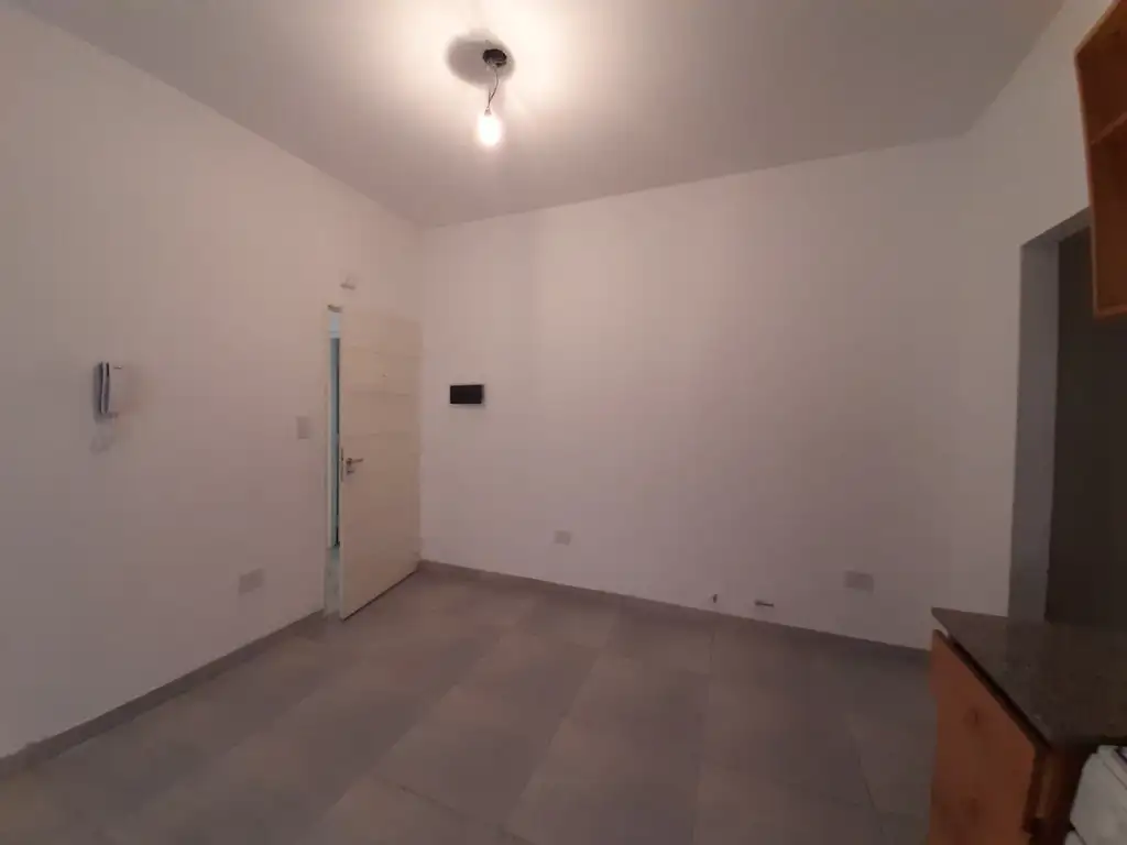 Foto de Alquiler - Departamento dos ambientes en muy buen estado, imagen 5