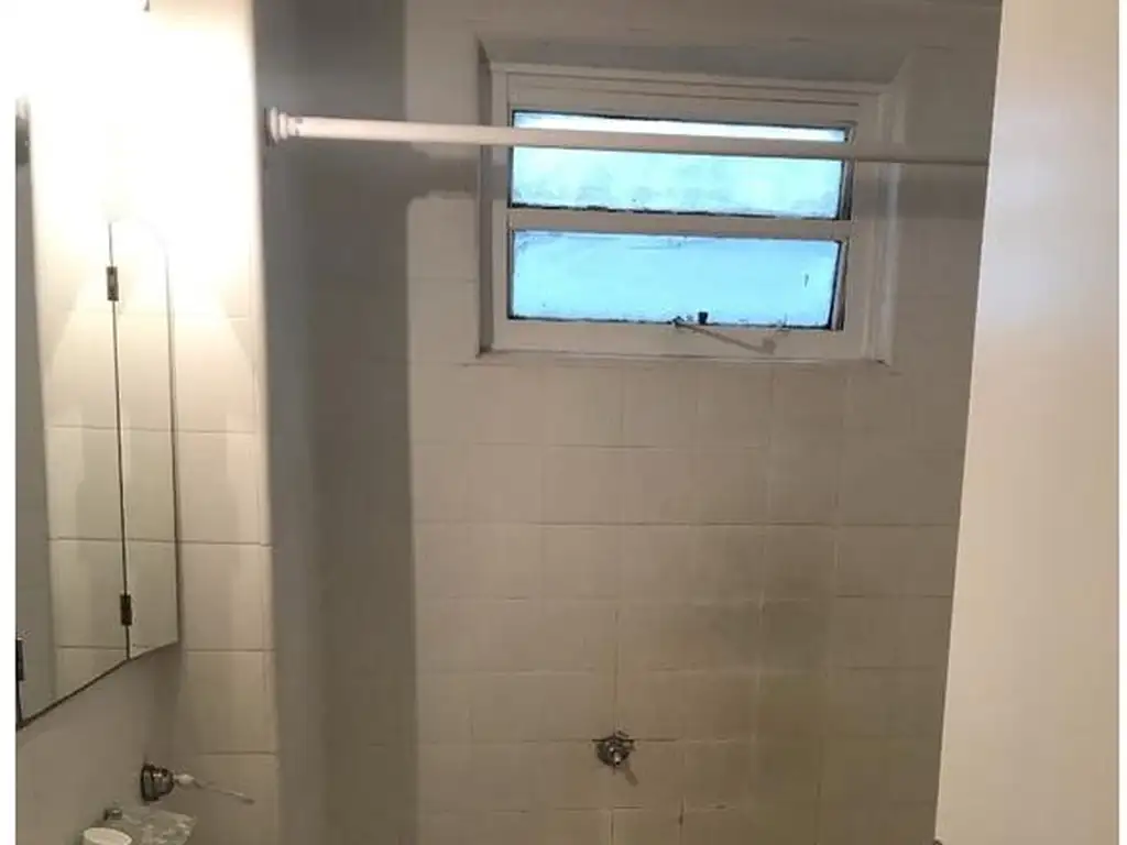 Foto de 2 amb interno, Living y Cocina amplios, buen placard en dormitorio,Avda, imagen 2