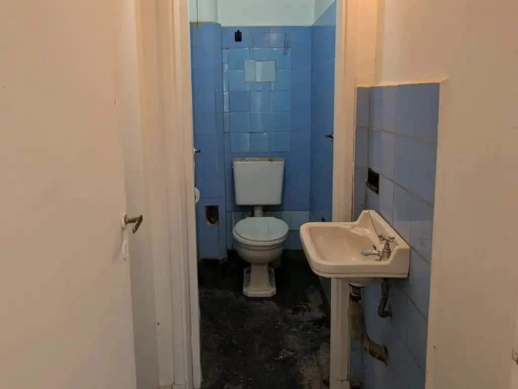 Foto de Local con entrepiso en alquiler - Sin expensas, imagen 5