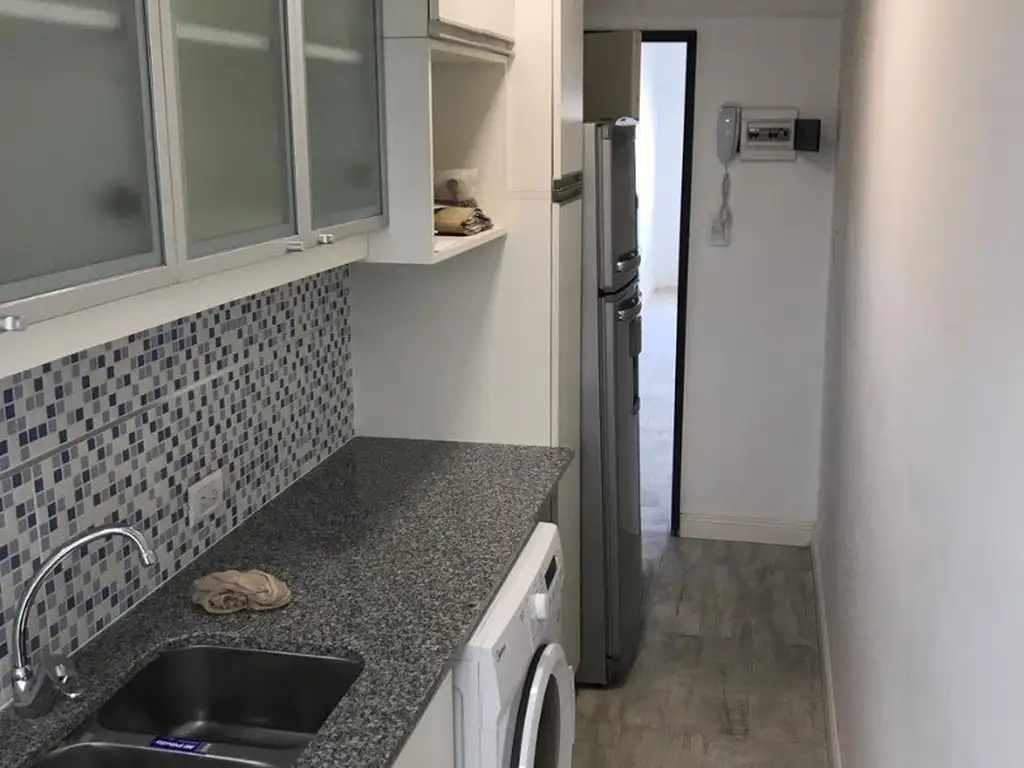 Foto de Departamento 2 ambientes reciclado en barrio Puerto, imagen 4