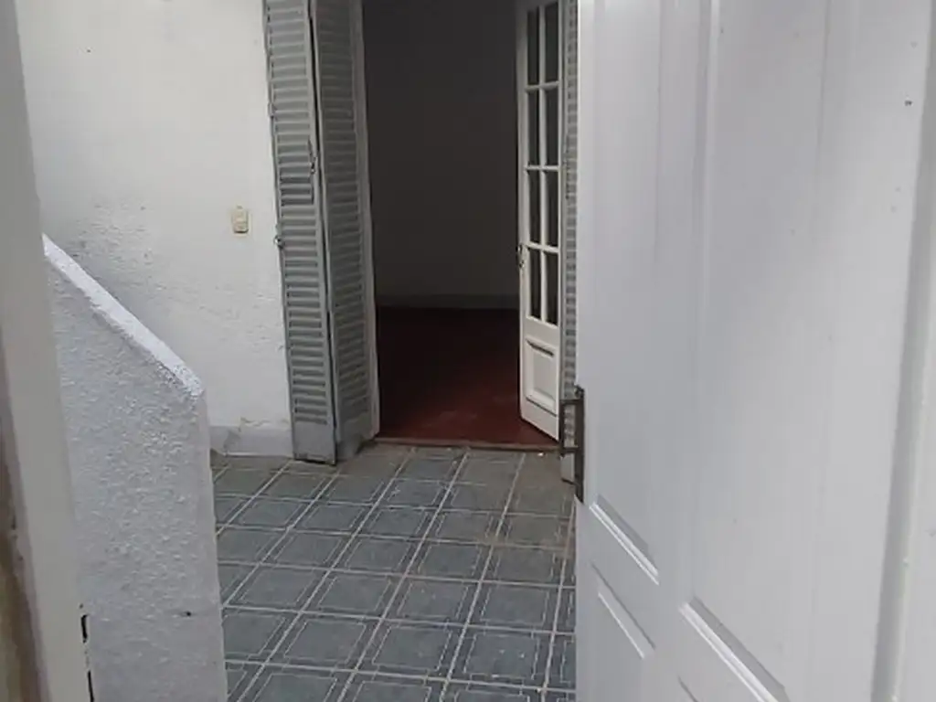 Foto de TIPO CASA DE 5 AMBIENTES EN FLORESTA, imagen 1