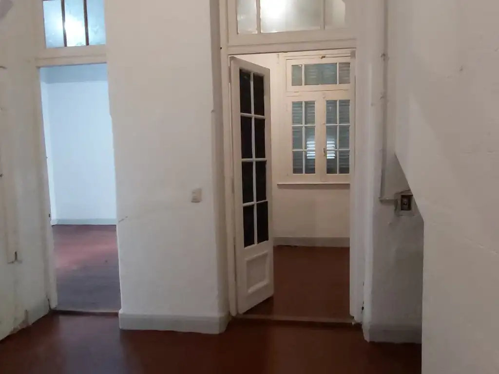 Foto de TIPO CASA DE 5 AMBIENTES EN FLORESTA, imagen 4