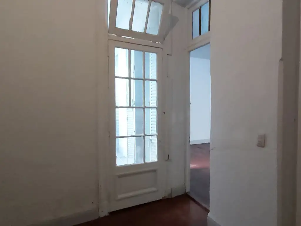 Foto de TIPO CASA DE 5 AMBIENTES EN FLORESTA, imagen 5