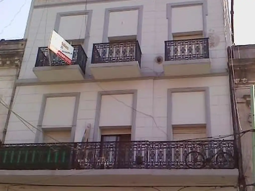 Foto de MONOAMBIENTE - AL FRENTE CON BALCON - SEGUNDO PISO POR ESCALERA, imagen 1