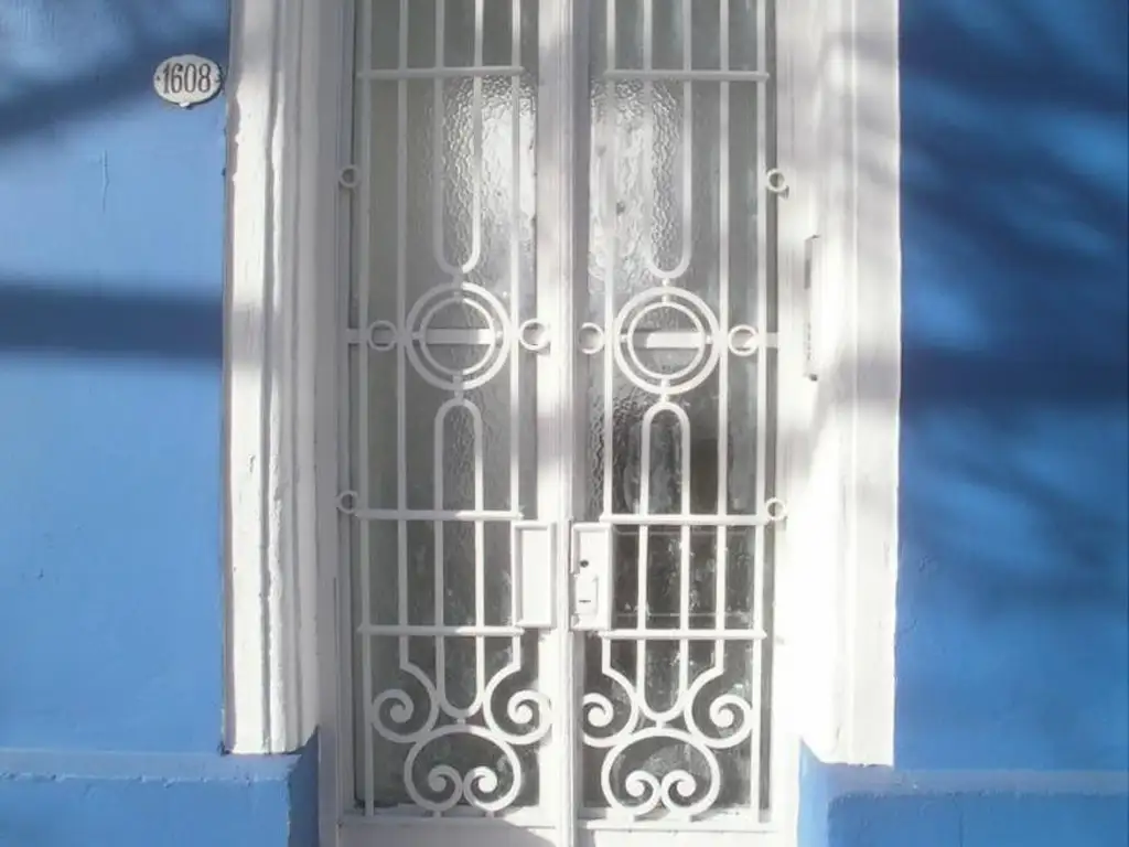 Foto de OPORTUNIDAD INVERSOR. propiedad en esquina, imagen 3