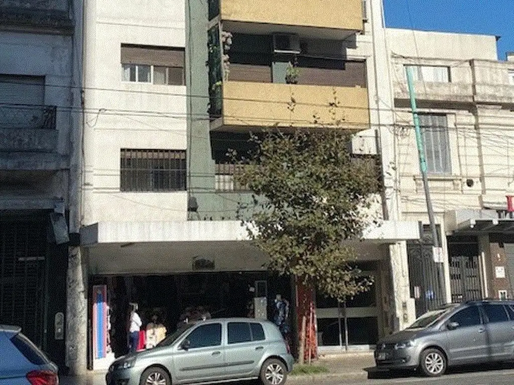 Foto de 3 AMB AL FRENTE BAÑO Y TOILETTE RECIEN PINTADO, imagen 2