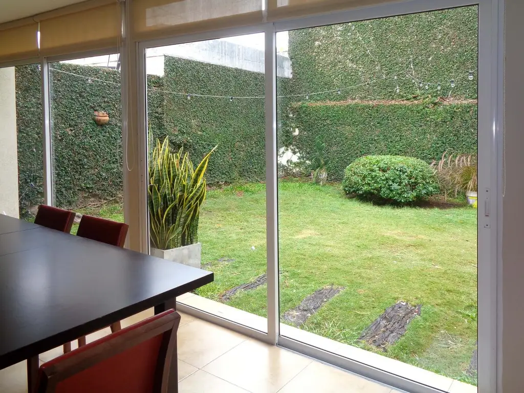 Foto de CASA EN VENTA EN CASILDA - RECICLADA - IMPECABLE!, imagen 1