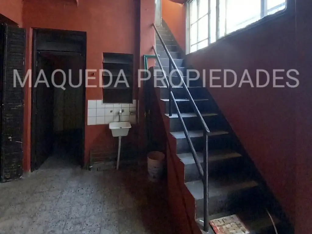 Foto de 3 AMBIENTES, PH ENTRADA POR PASILLO CON TERRAZA SIN EXPENSAS, imagen 1