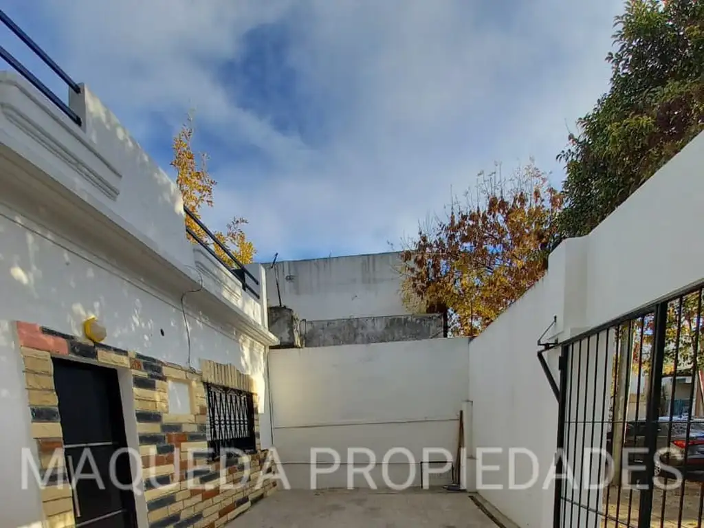 Foto de CASA 3 AMBIENTES CON ENTRADA AUTOS, PATIO Y TERRAZA ¡ GRAN REBAJA !, imagen 1
