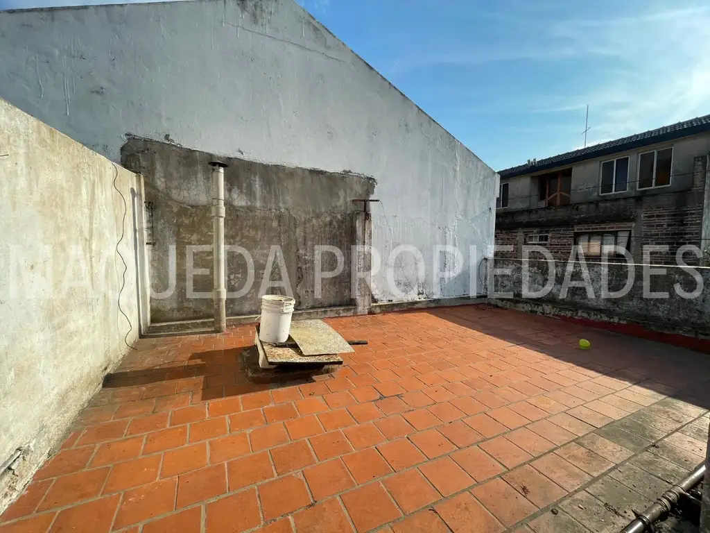 Foto de CASA CON DOS DEPARTAMENTOS EN BLOCK A ARREGLAR, imagen 4