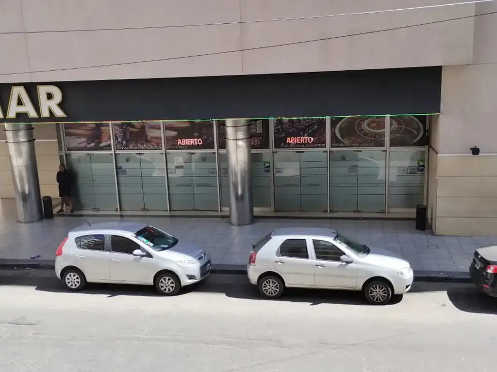 Foto de BOLIVAR Y ENTRE RIOS PLAZA COLON AMPLIO DTO BALCON CALLE, imagen 5