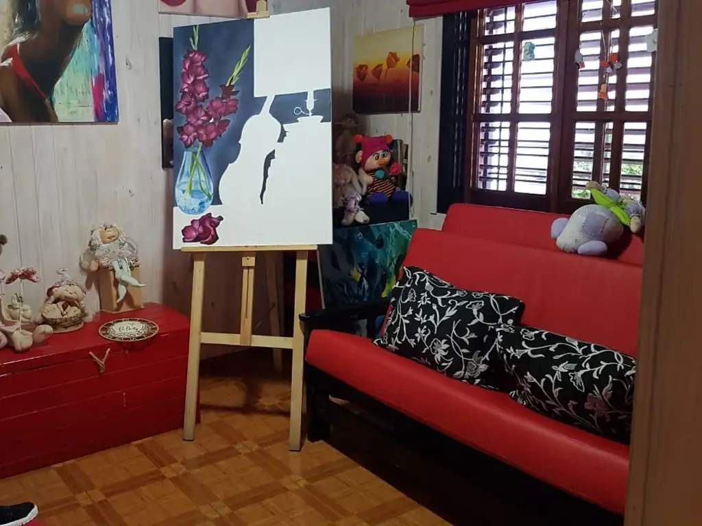 Foto de Hermosa casa de 4 amb. en 2 plantas con gran fondo parquizado y, imagen 5