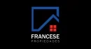 Francese Propiedades