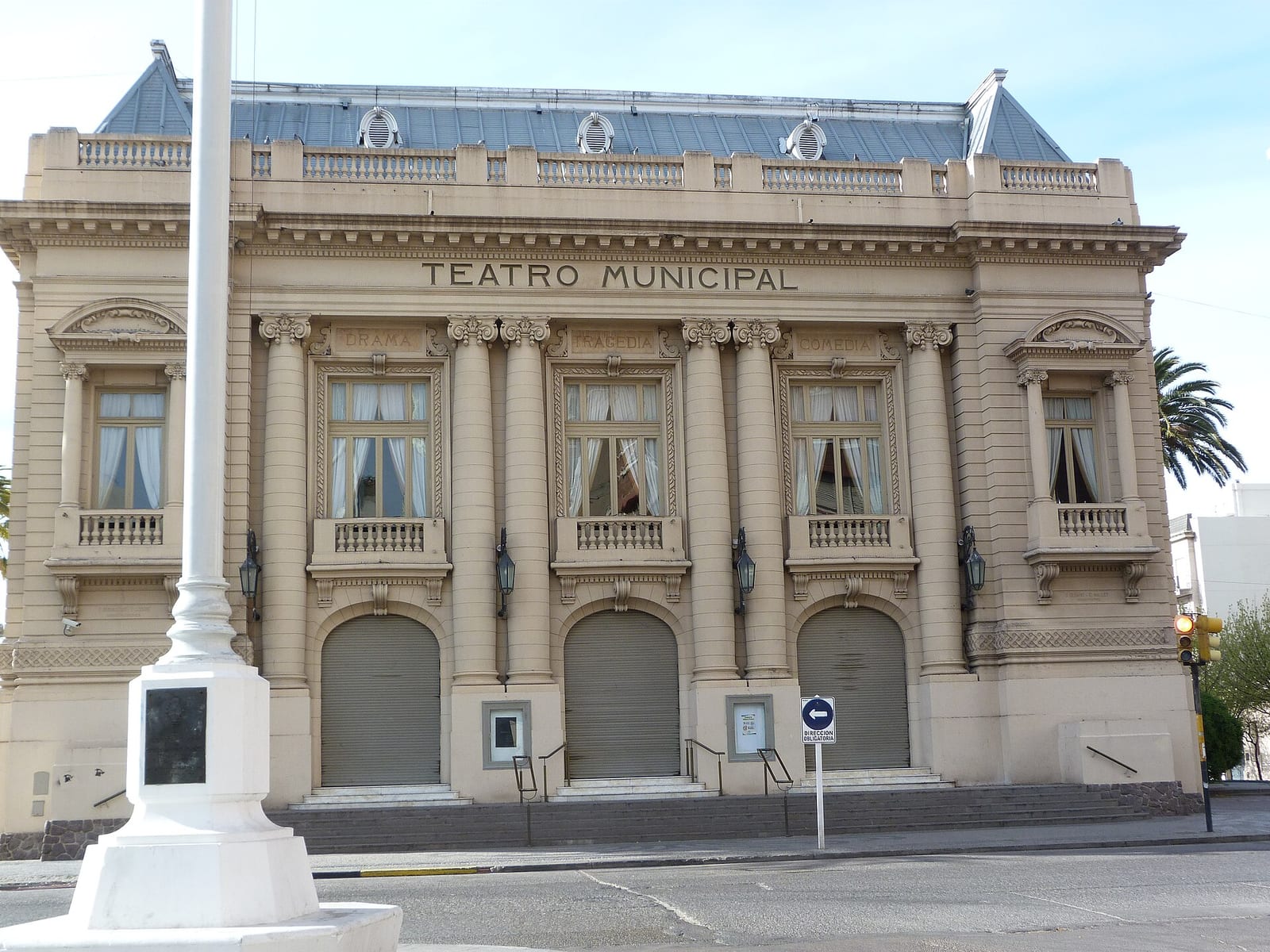 Teatro Municipal de Bahía Blanca, Monumento Histórico Nacional inaugurado en 1913