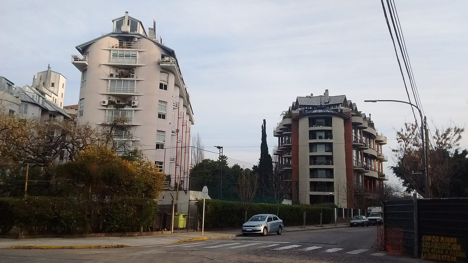 Los históricos Silos de Dorrego reconvertidos en lofts residenciales, ícono del reciclaje industrial de Colegiales