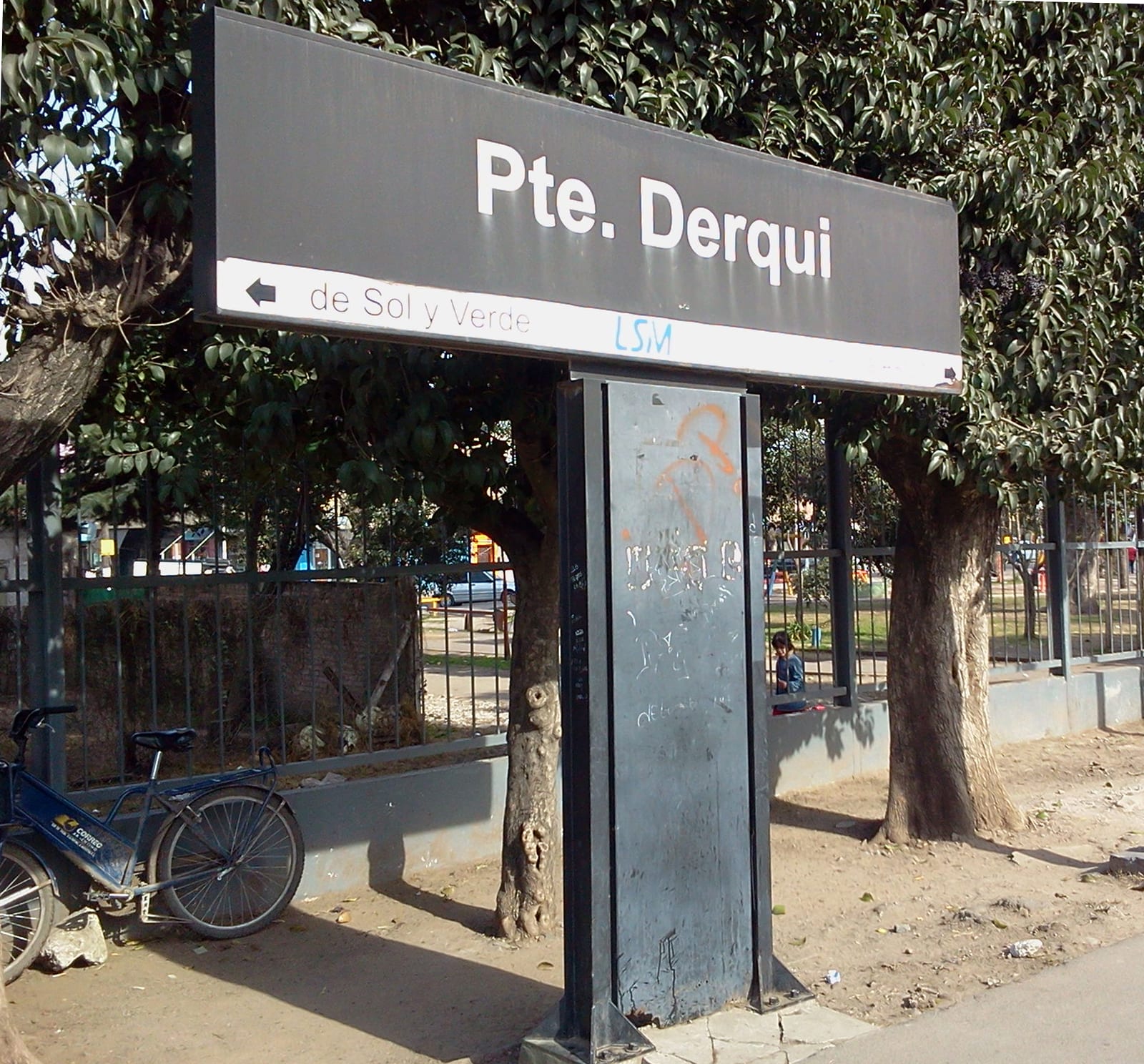 Estación Presidente Derqui del Ferrocarril San Martín, Pilar