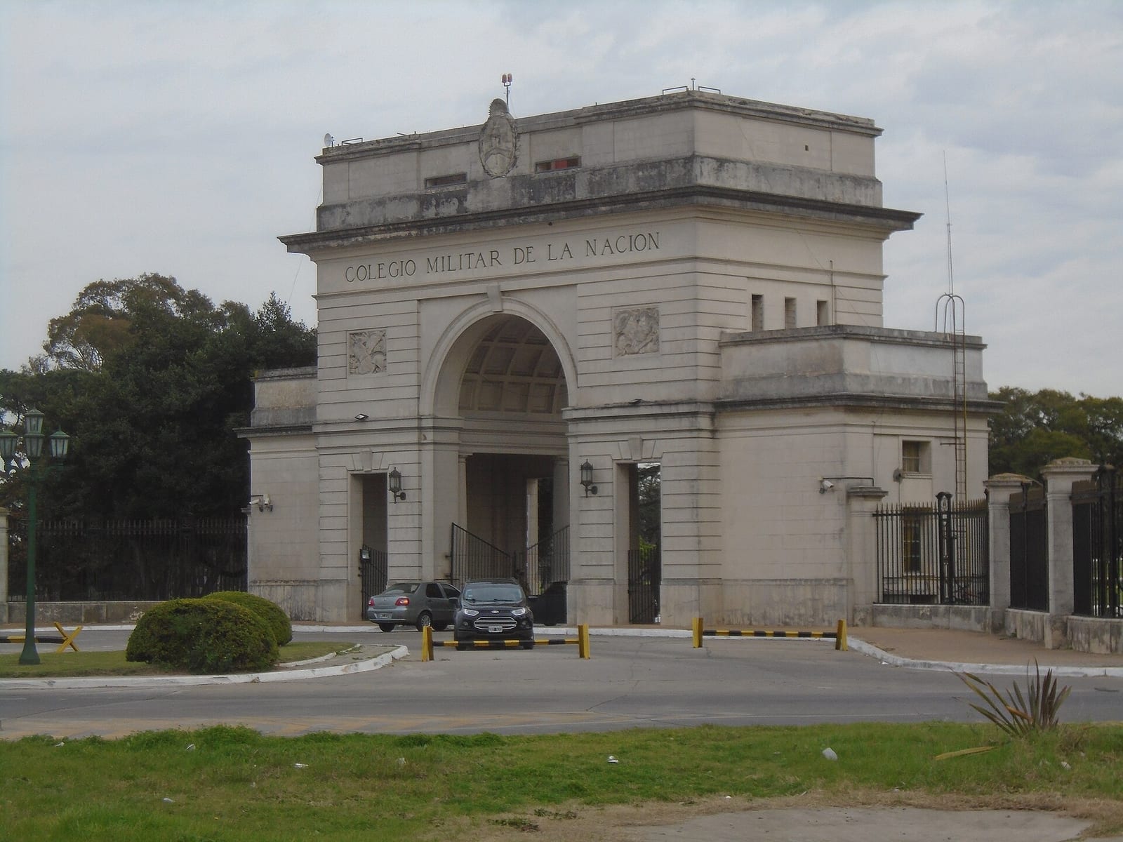 Colegio Militar de la Nación en El Palomar, Morón