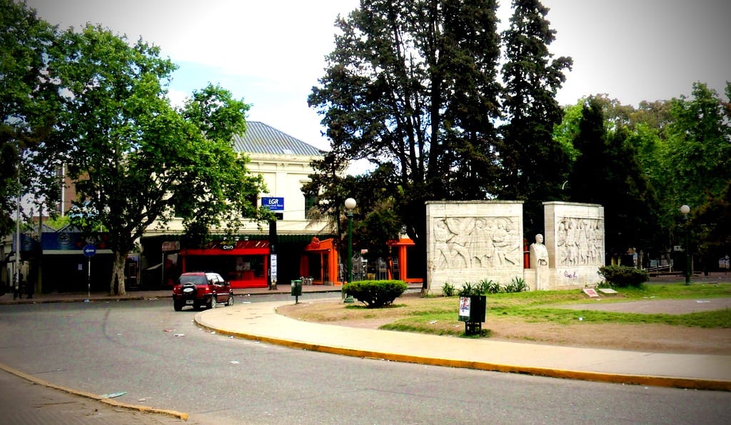Estación de trenes de Monte Grande del Ferrocarril Roca, conectividad clave del partido
