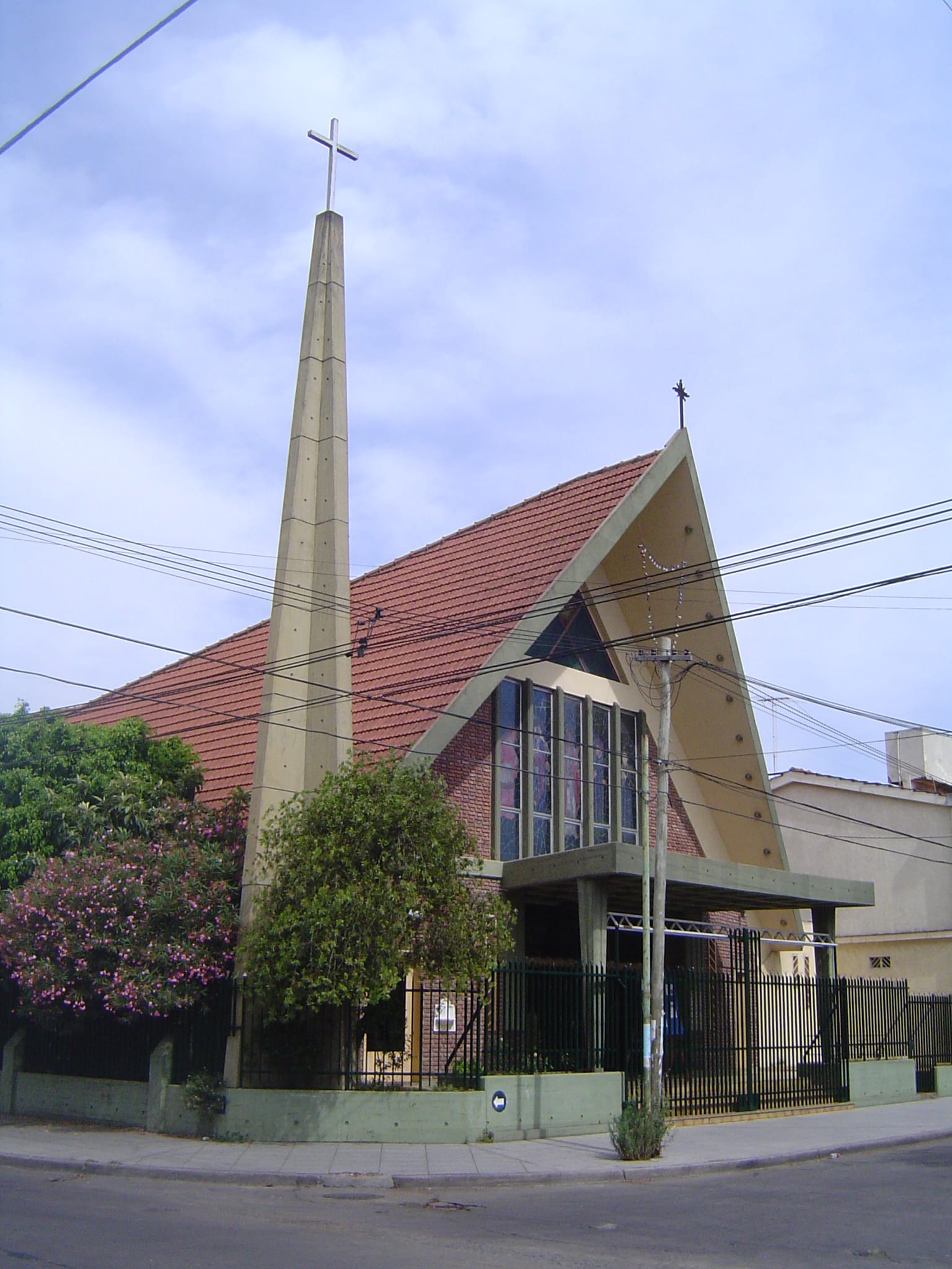 La Iglesia San Carlos Borromeo, uno de los hitos arquitectónicos del centro de Haedo