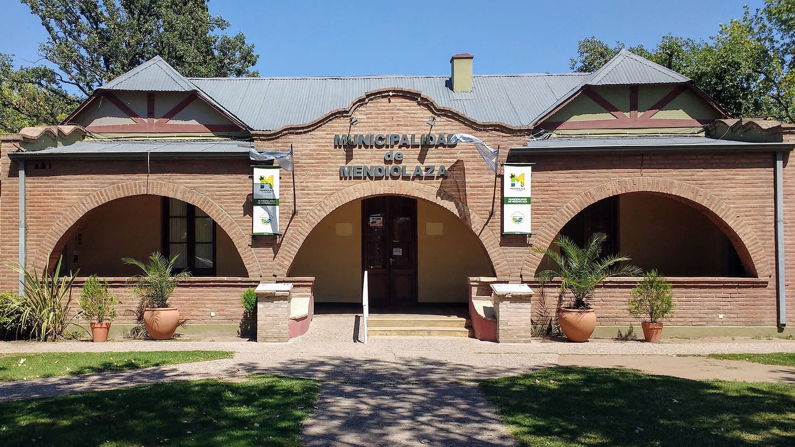 Municipalidad de Mendiolaza, edificio institucional de la ciudad