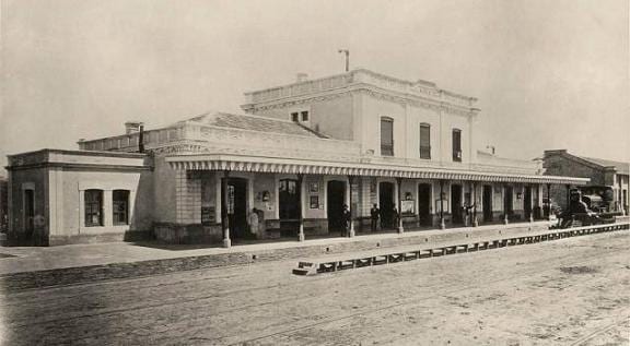 Estación Merlo del Ferrocarril Sarmiento, una de las más antiguas del GBA