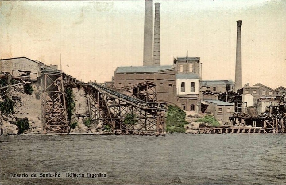 Vista histórica de la Refinería Argentina de Azúcar en Rosario, circa 1900