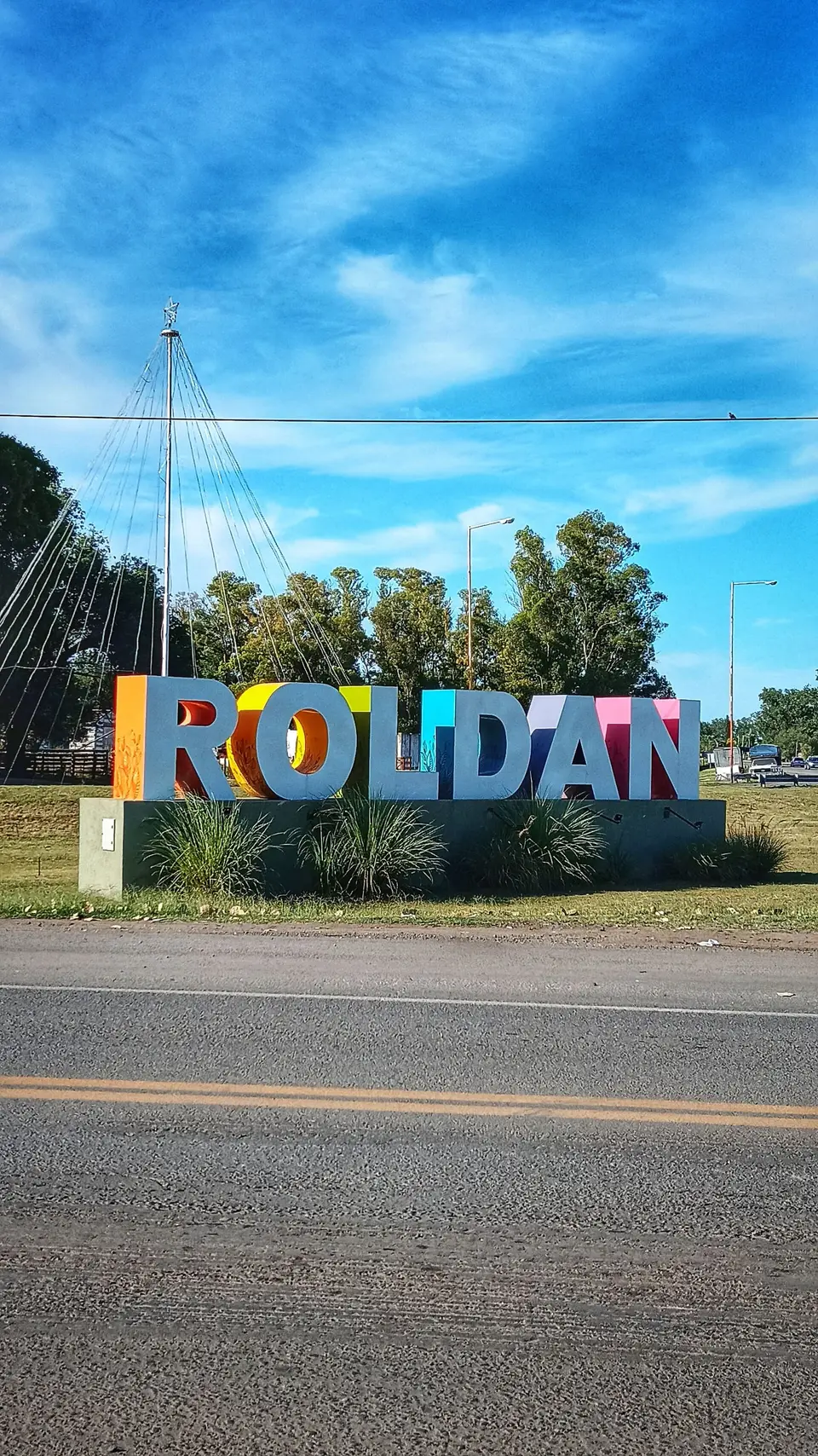 Cartel de bienvenida a Roldán, ciudad de Santa Fe