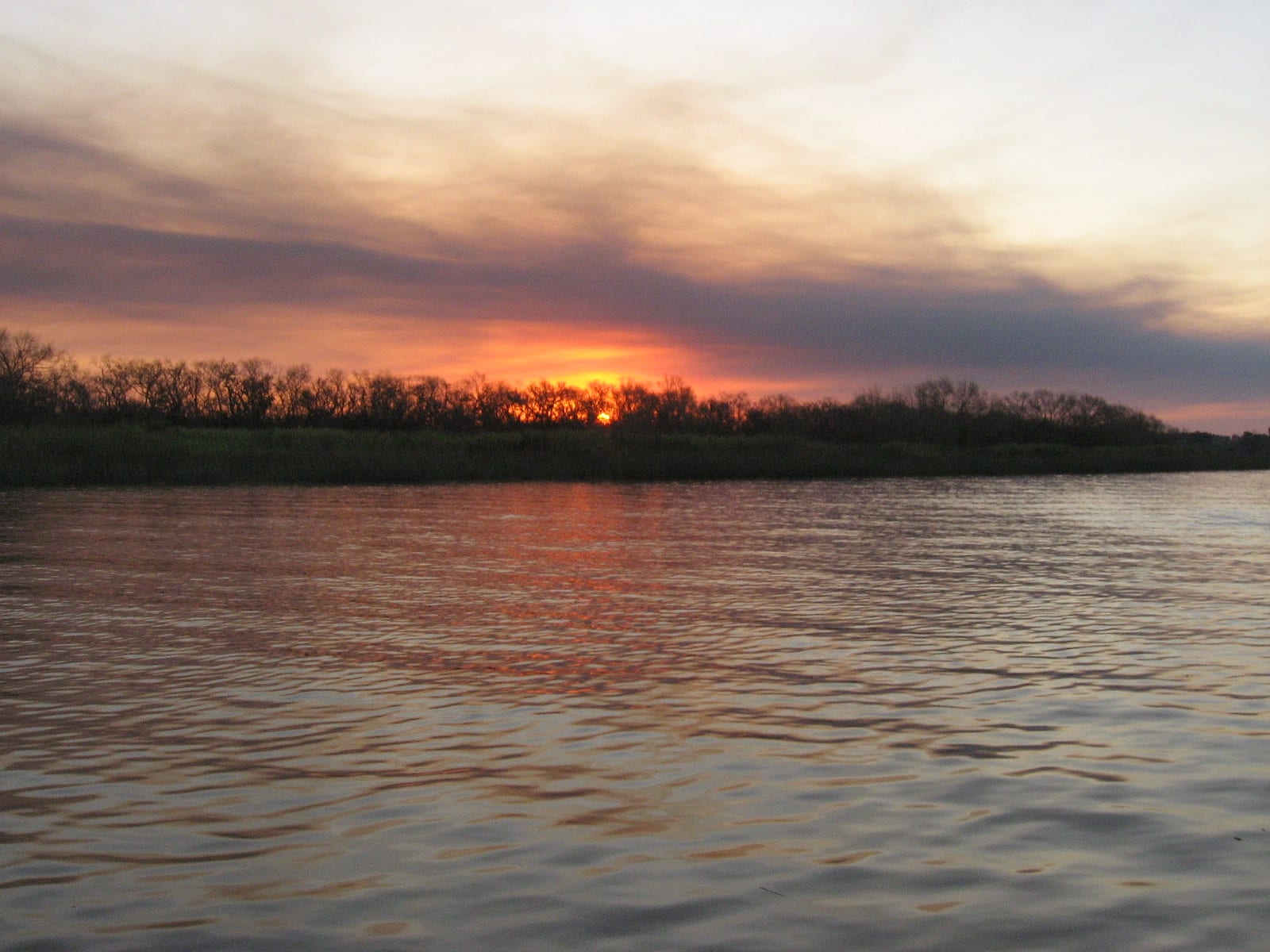 Atardecer en Canal del Este, Delta de Tigre