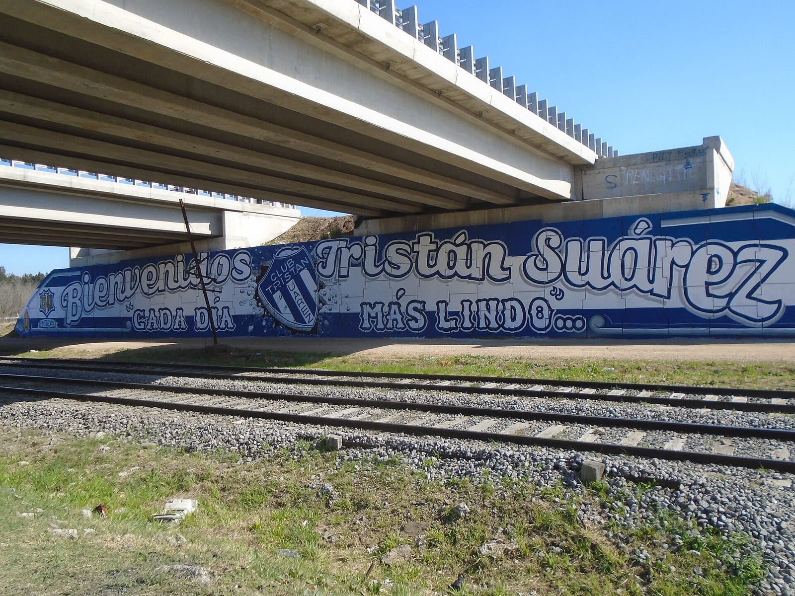 Acceso a Tristán Suárez por la Ruta Nacional 205