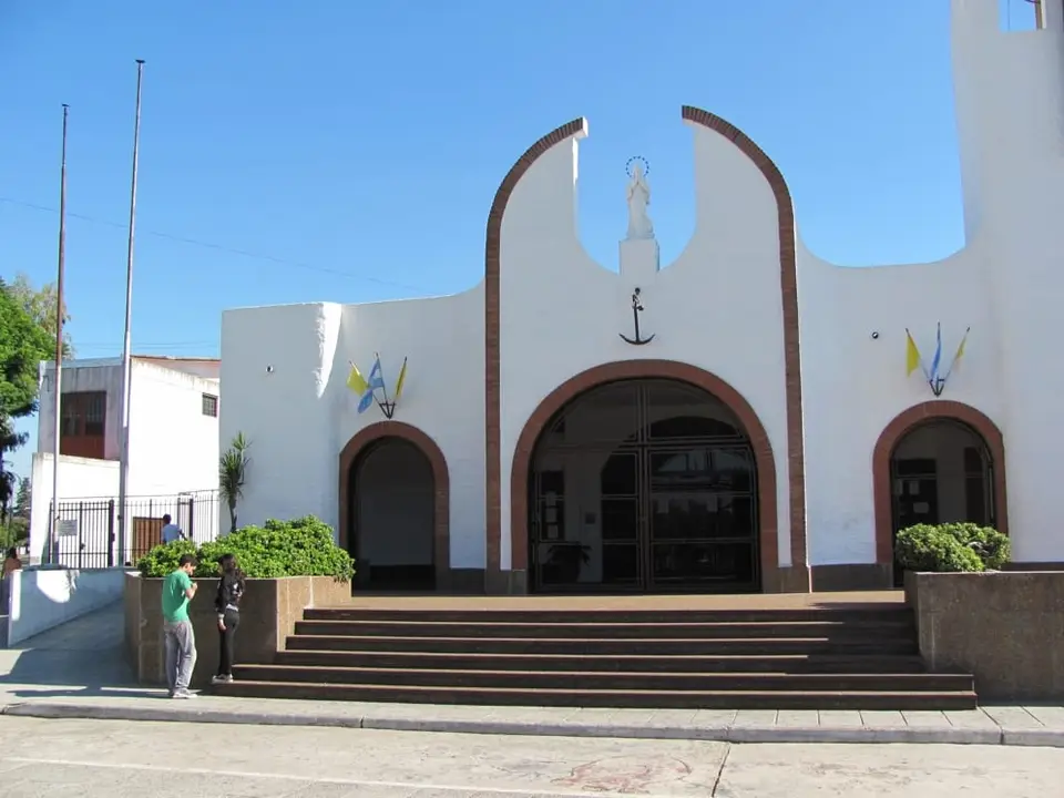 Parroquia Stella Maris, Villa Luzuriaga